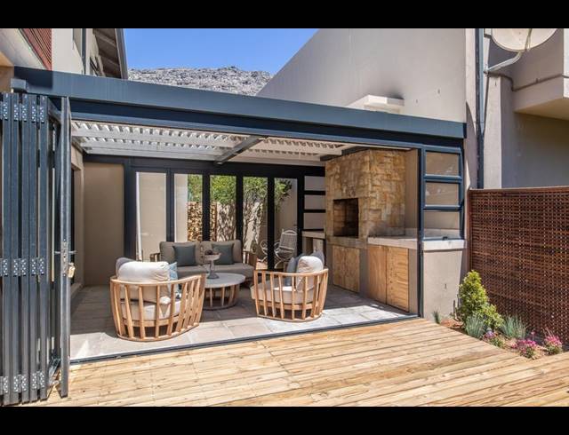 3 BEDROOM HOUSE FOR SALE IN STONEHURST MOUNTAIN ESTATE